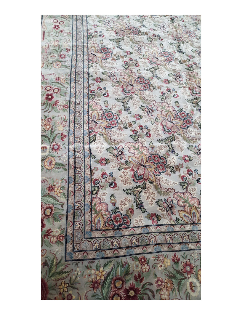 Pacific Classic 28855 Ivory Lt.Green Traditional Hand Knotted Rug