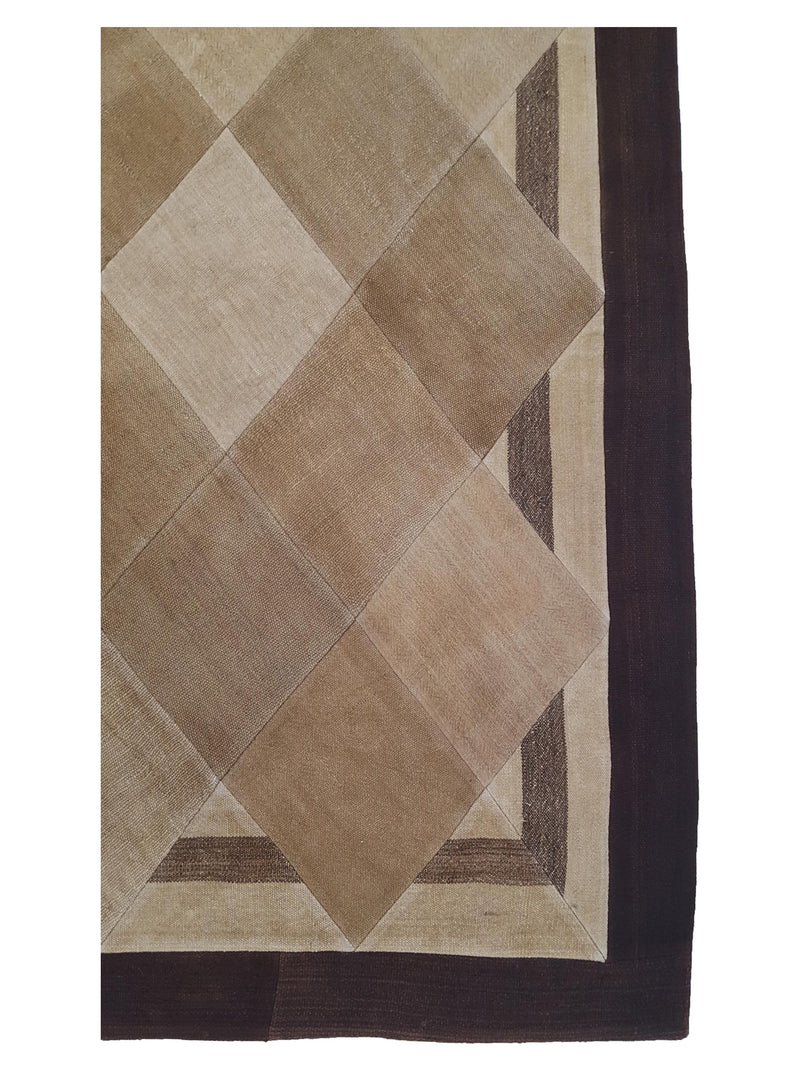 Pacific Patchwork 38136 Cream Burgundy Patchwork Hand Knotted Rug