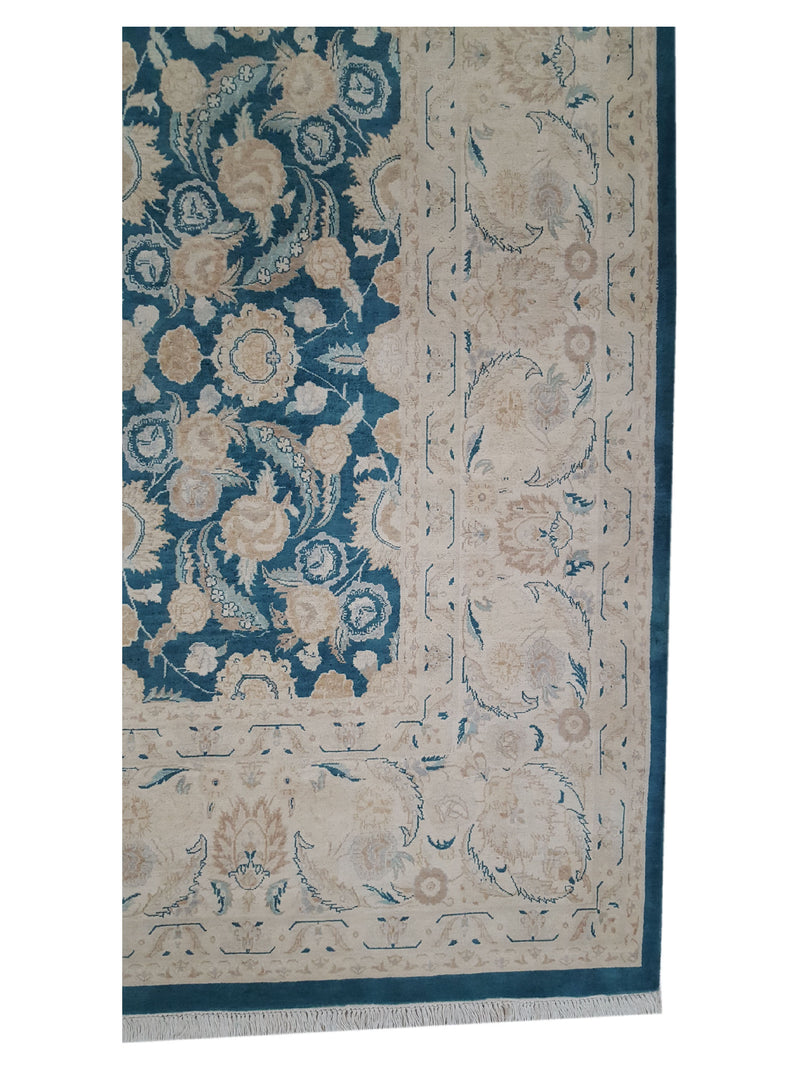 Pacific Classic 39604 Teal Ivory Traditional Hand Knotted Rug