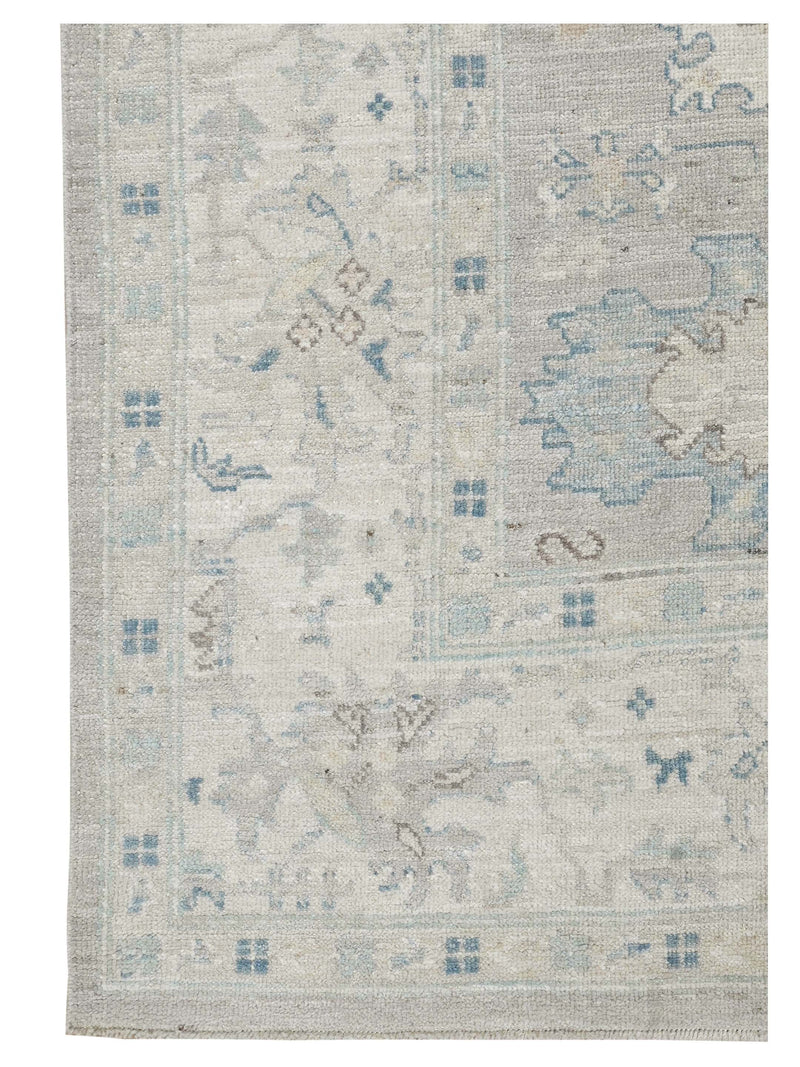 Pacific Ushak Wool Weft 43644 Lt.Grey Ivory Transitional Hand Knotted Rug