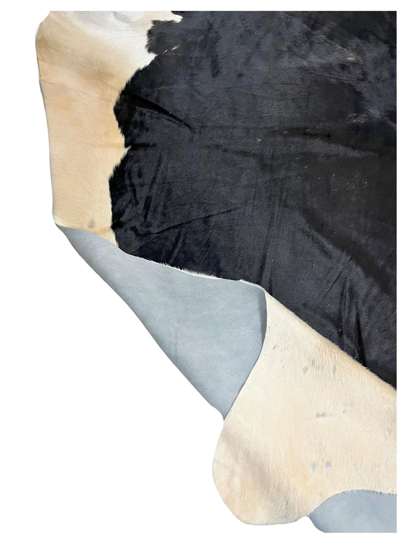 Aura Cowhide 73353 Black Ivory Cowhide Cowhide Rug