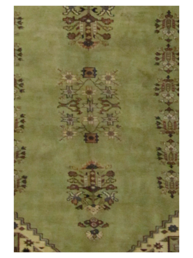 Fasa Antique Ushak 2653 Green Gold Traditional Antique Rug