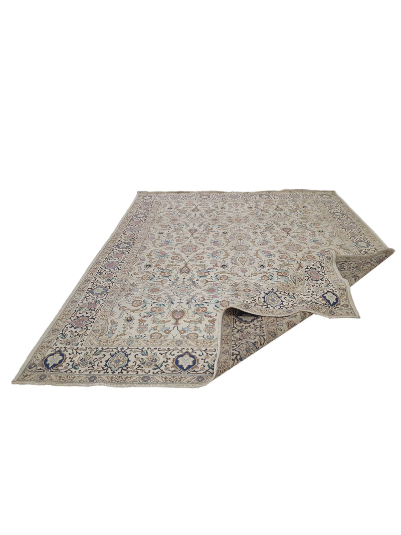 Fasa Antique Tabriz 3306 Ivory Ivory Traditional Antique Rug