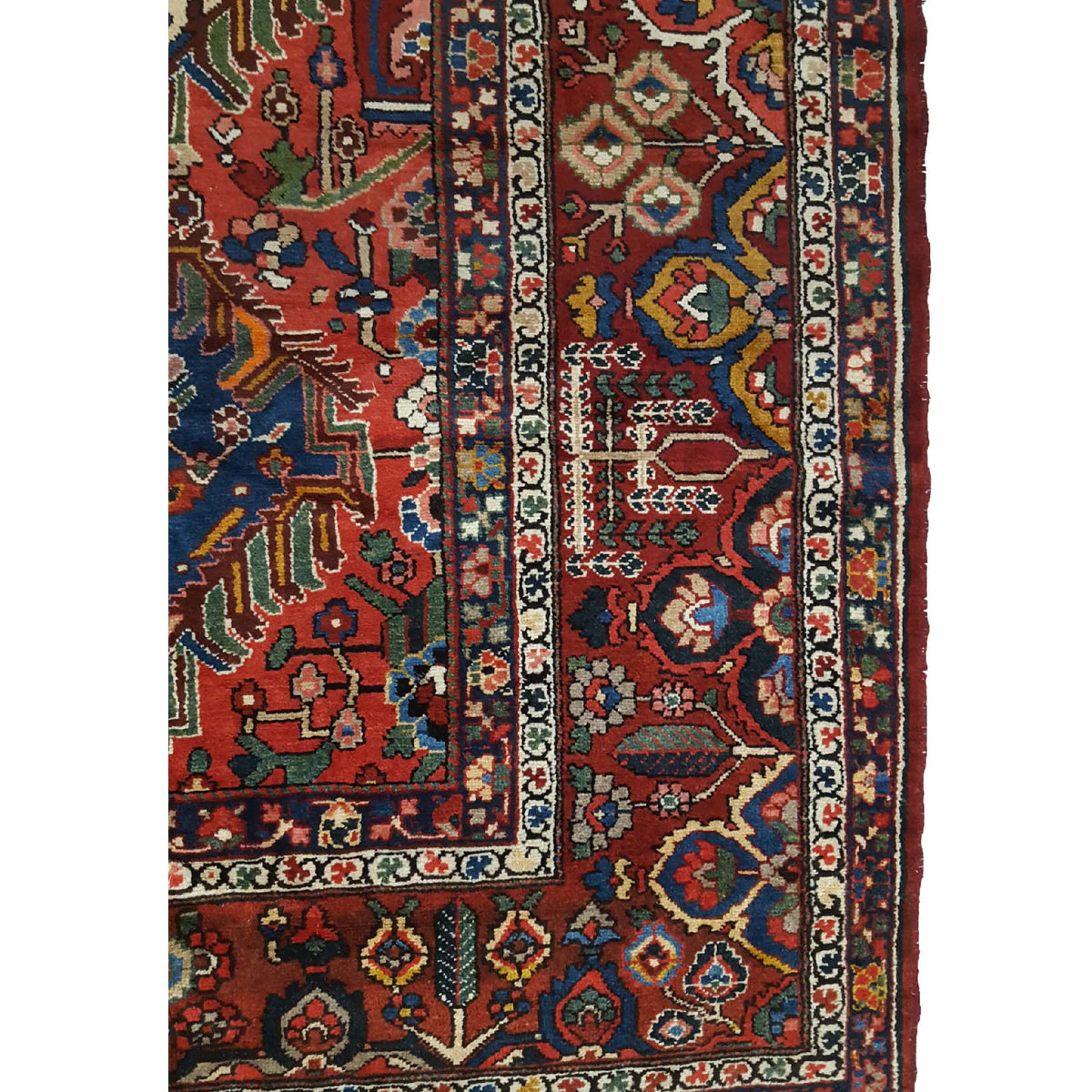 Fasa Antique Bakhtiyari 3701 Red Red Traditional Antique Rug