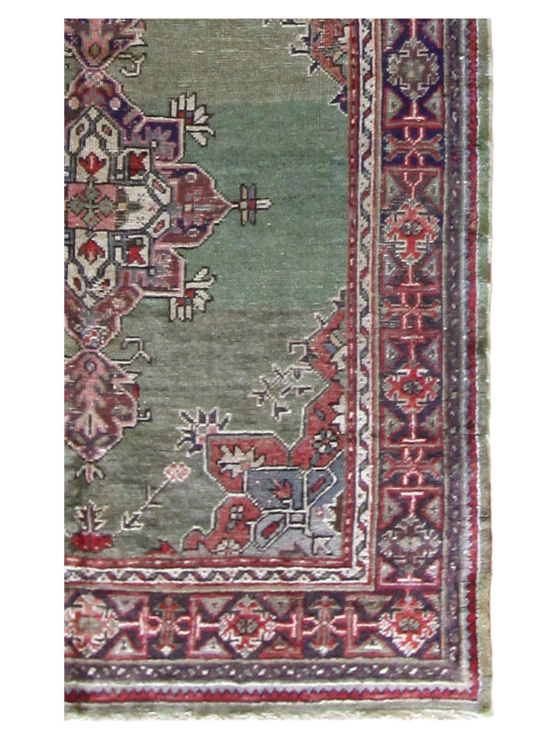 Fasa Antique Ushak 4103 Green Rust Traditional Antique Rug