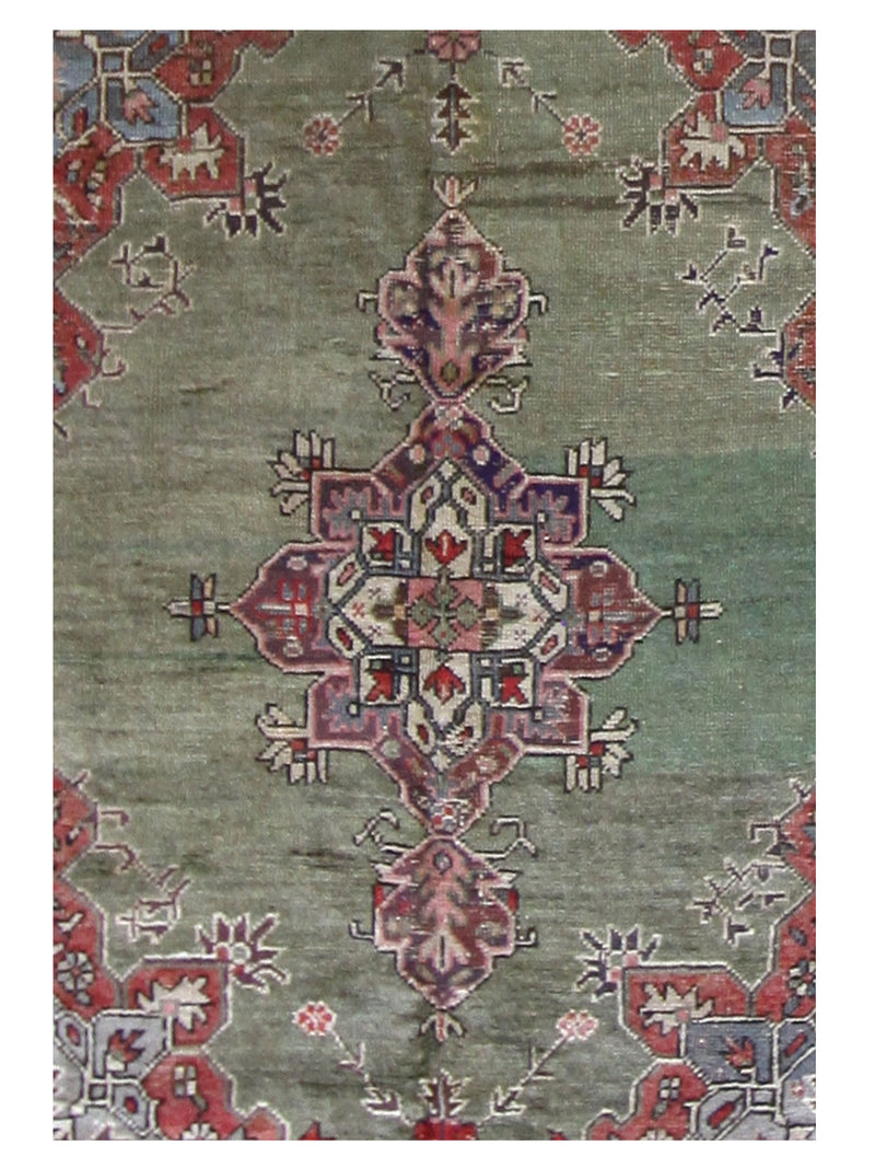 Fasa Antique Ushak 4103 Green Rust Traditional Antique Rug