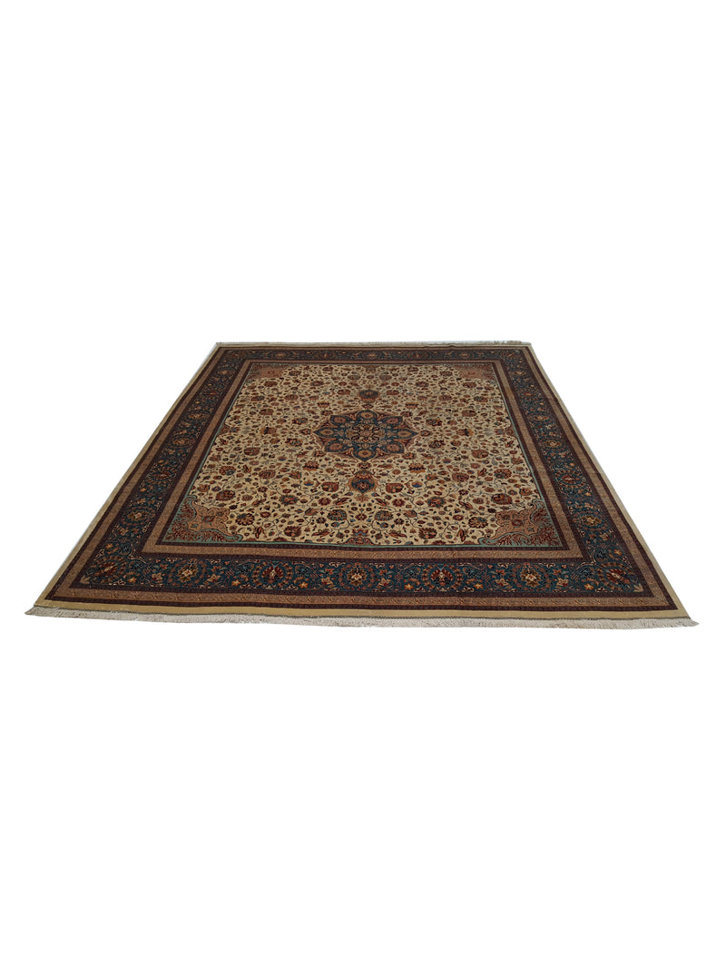 Fasa Antique Tabriz 7248 Ivory Green Traditional Antique Rug