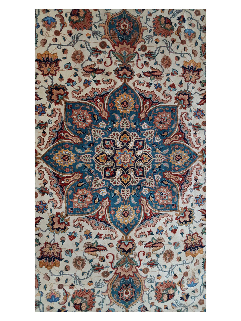 Fasa Antique Tabriz 7248 Ivory Green Traditional Antique Rug