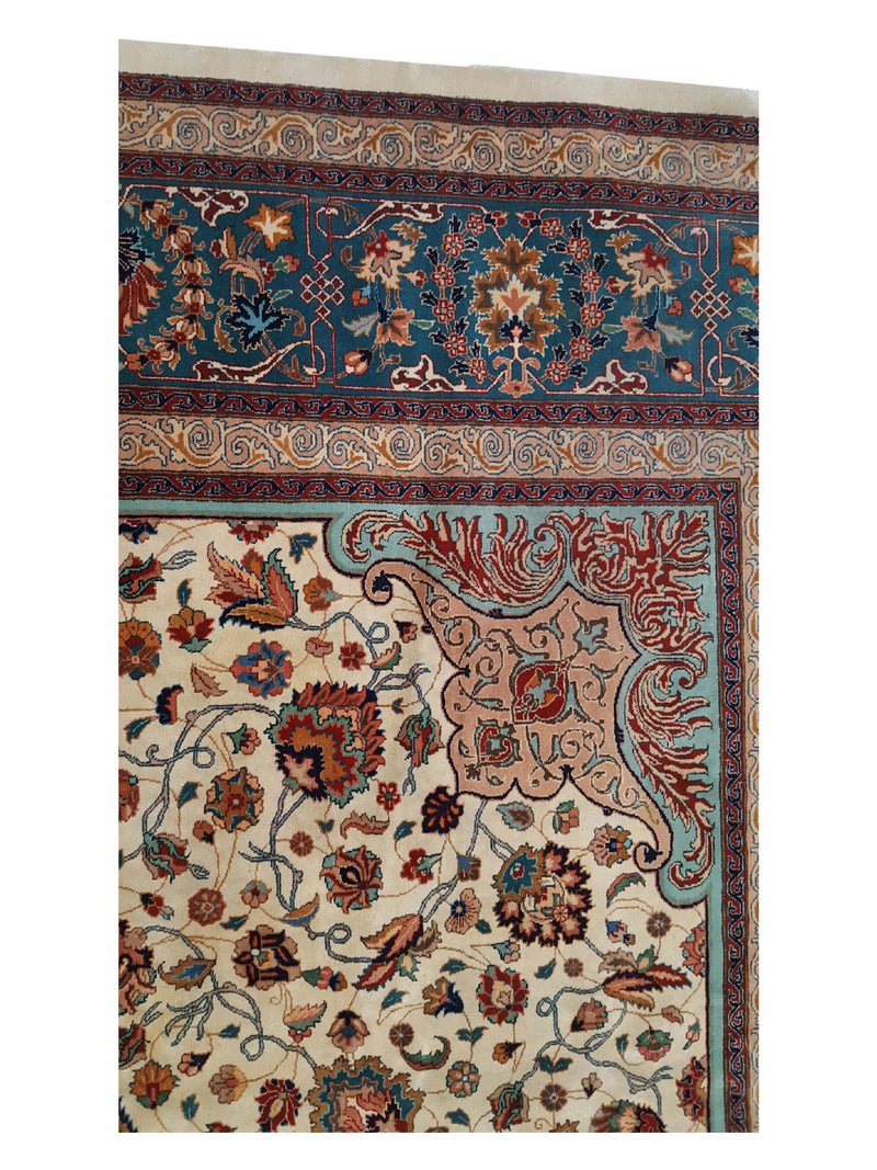 Fasa Antique Tabriz 7248 Ivory Green Traditional Antique Rug
