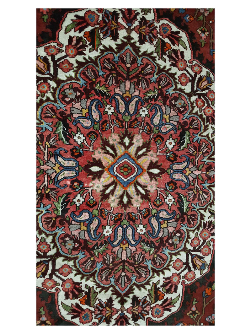 Fasa Antique Bakhtiyari 7712 Rust Red Traditional Antique Rug