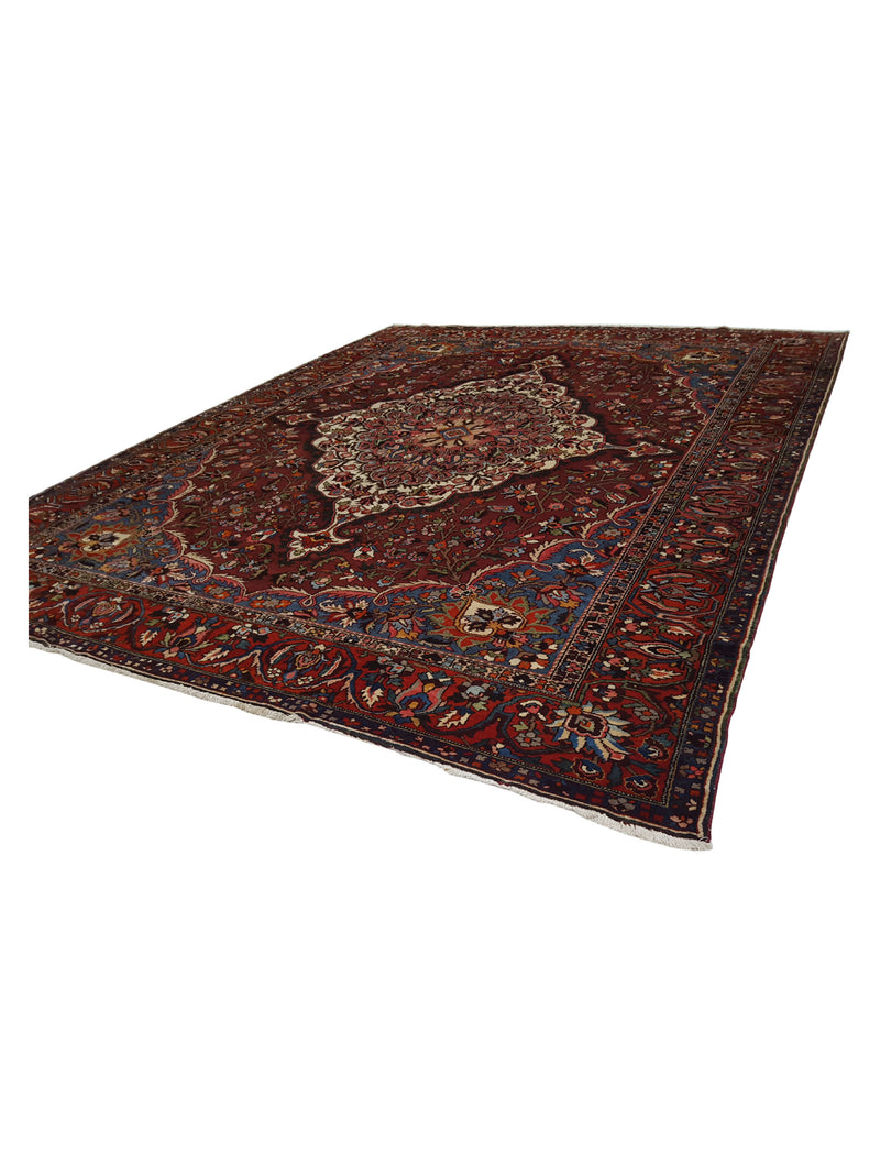 Fasa Antique Bakhtiyari 7712 Rust Red Traditional Antique Rug