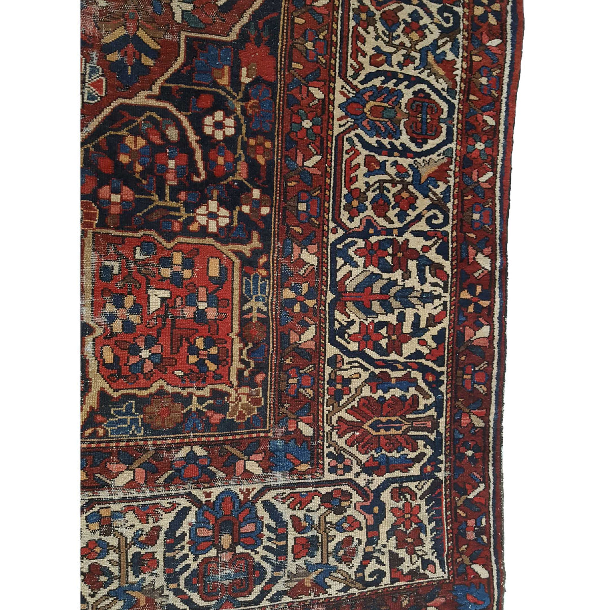 Fasa Antique Bakhtiyari 10199 Rust Ivory Traditional Antique Rug