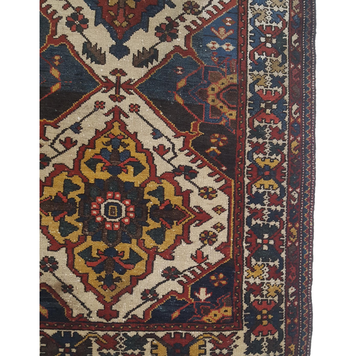 Pacific Bakhtiyari 14769 Red Multi Traditional Hand Knotted Rug