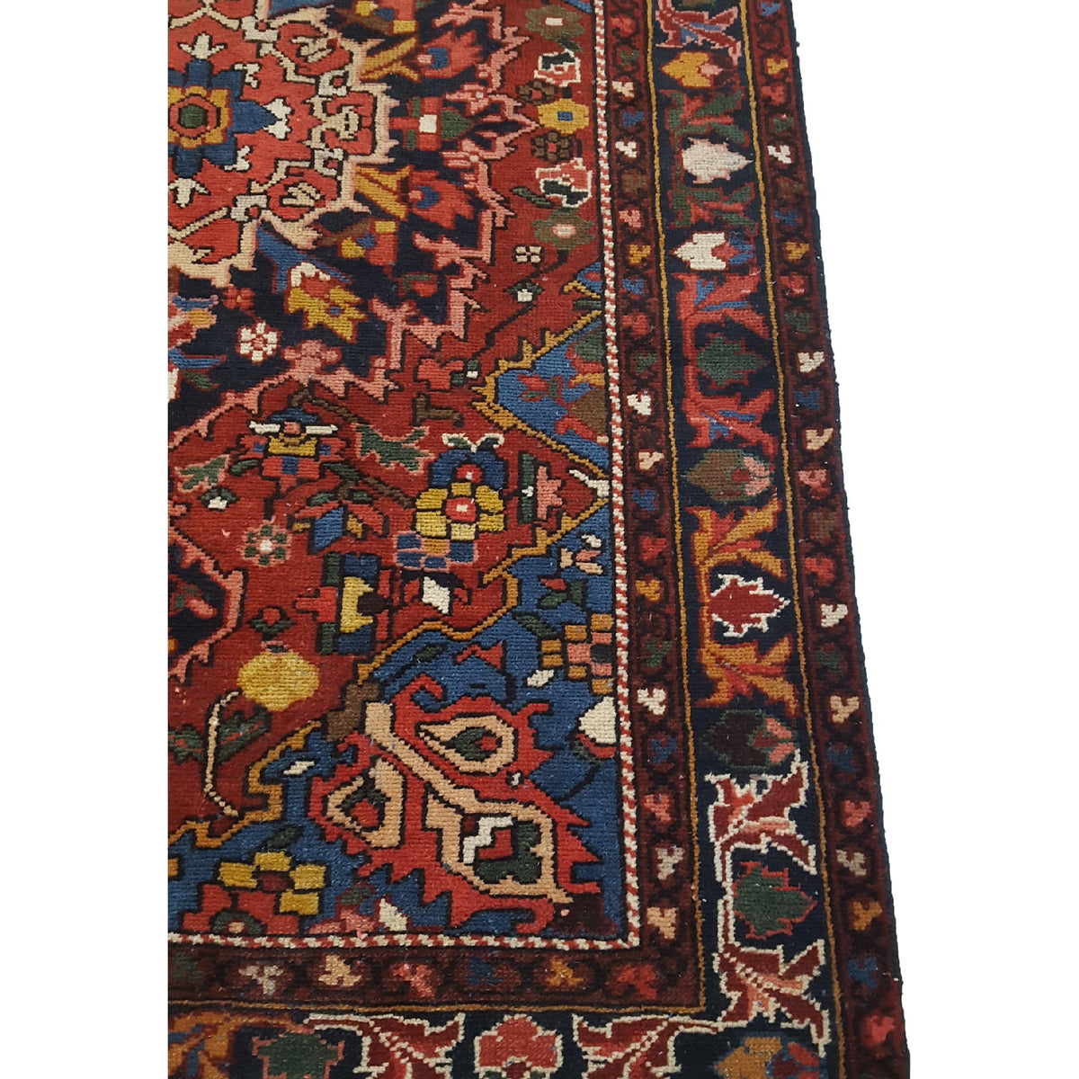 Pacific Bakhtiyari 14783 Red Blue Traditional Hand Knotted Rug