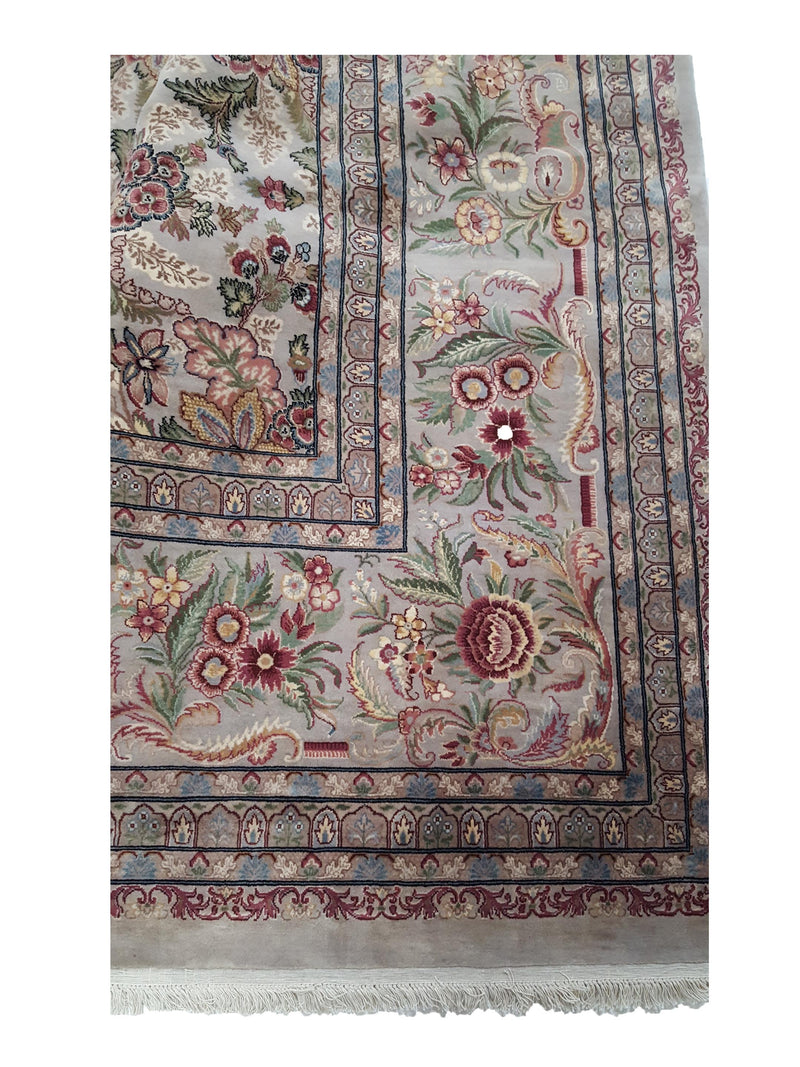 Pacific Classic 28855 Ivory Lt.Green Traditional Hand Knotted Rug