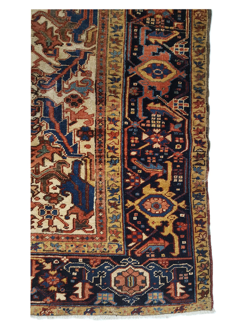 Fasa Antique Heriz 33944 Ivory Indigo Traditional Antique Rug