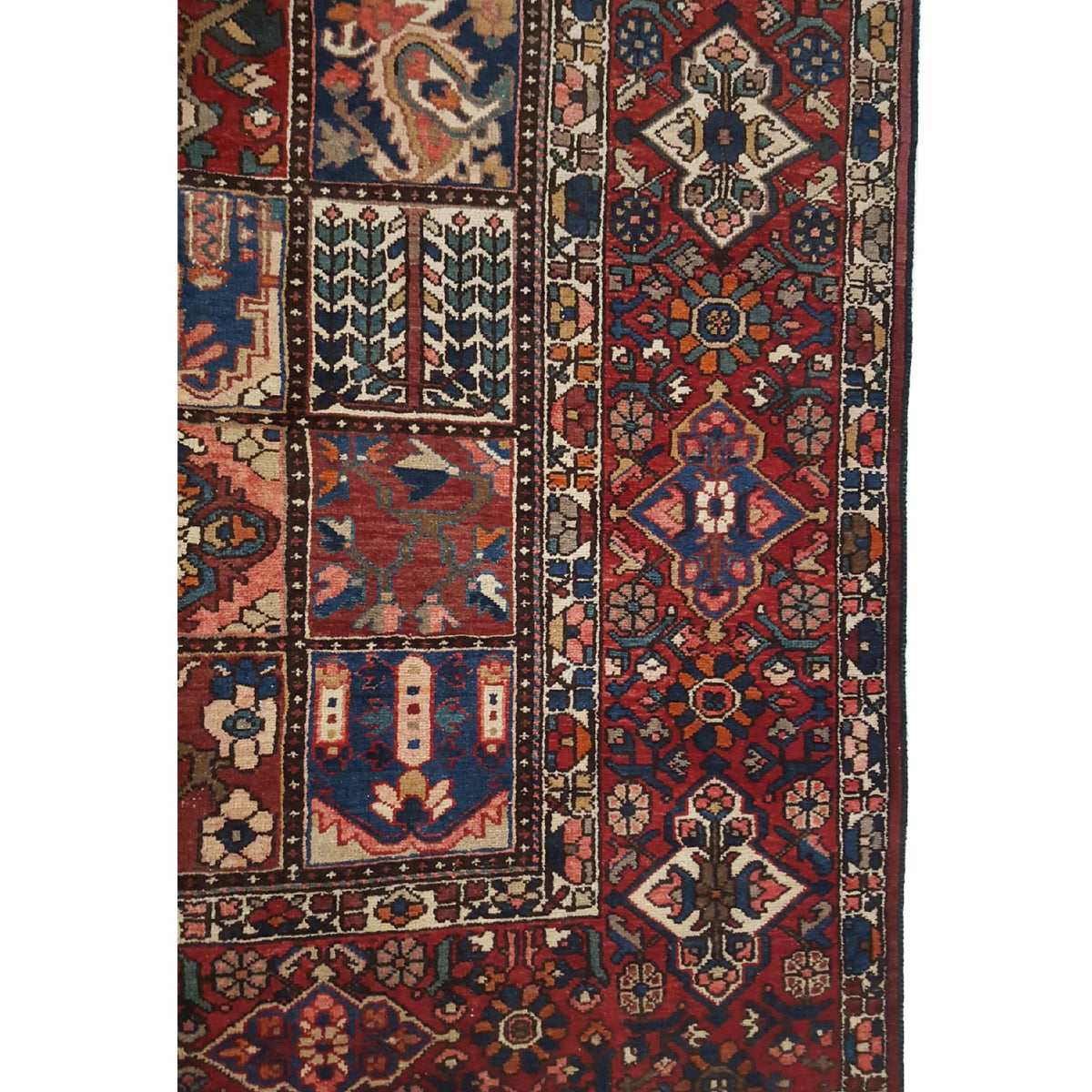 Fasa Antique Bakhtiyari 35584 Multi Rust Traditional Antique Rug