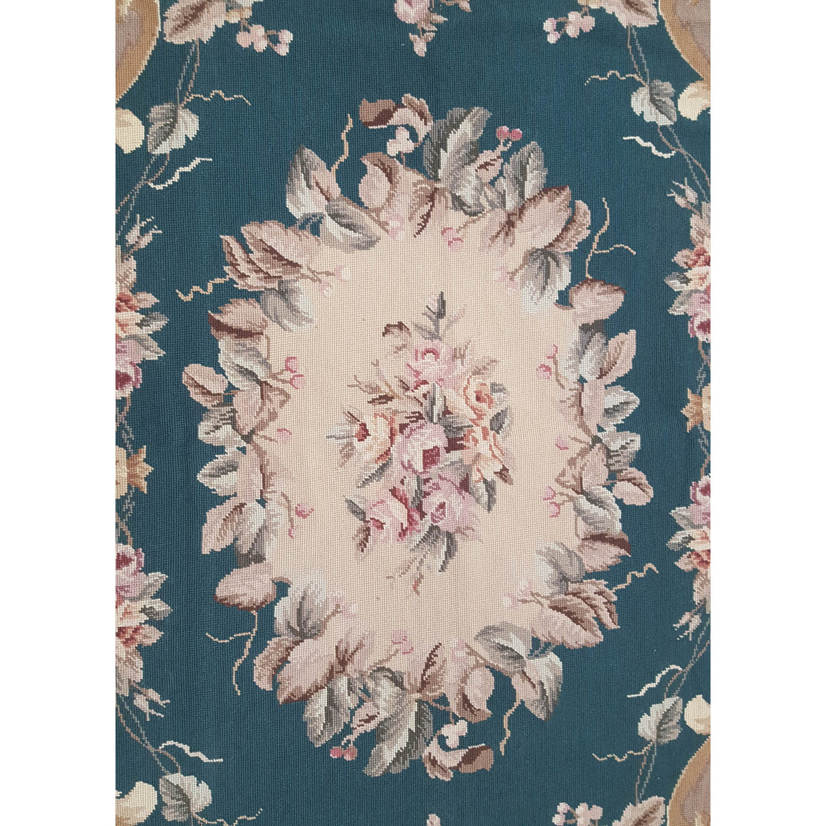 Pacific Needle Point 35634 Green Green Tapestry Needle Point Rug
