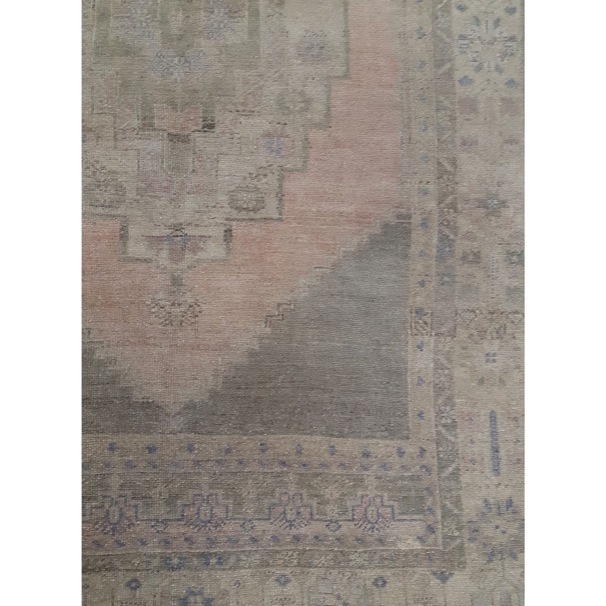 Fasa Antique Ushak 38401 Coral Brown Traditional Antique Rug
