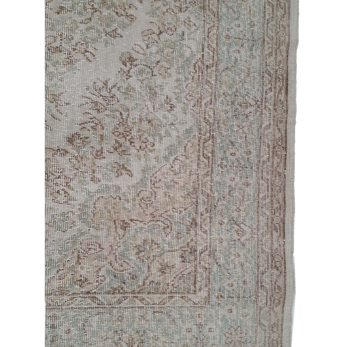 Pacific Vintage 39469 Ivory Ivory Vintage Hand Knotted Rug