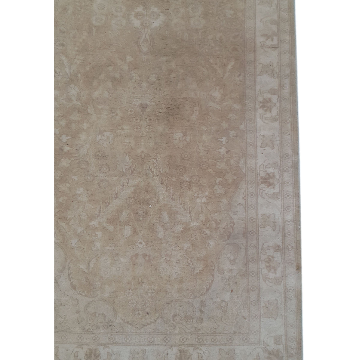 Pacific Classic 39594 Beige Ivory Traditional Hand Knotted Rug