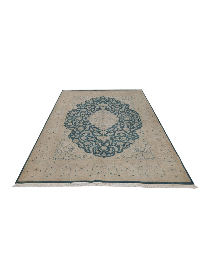 Pacific Classic 39600 Green Ivory Traditional Hand Knotted Rug