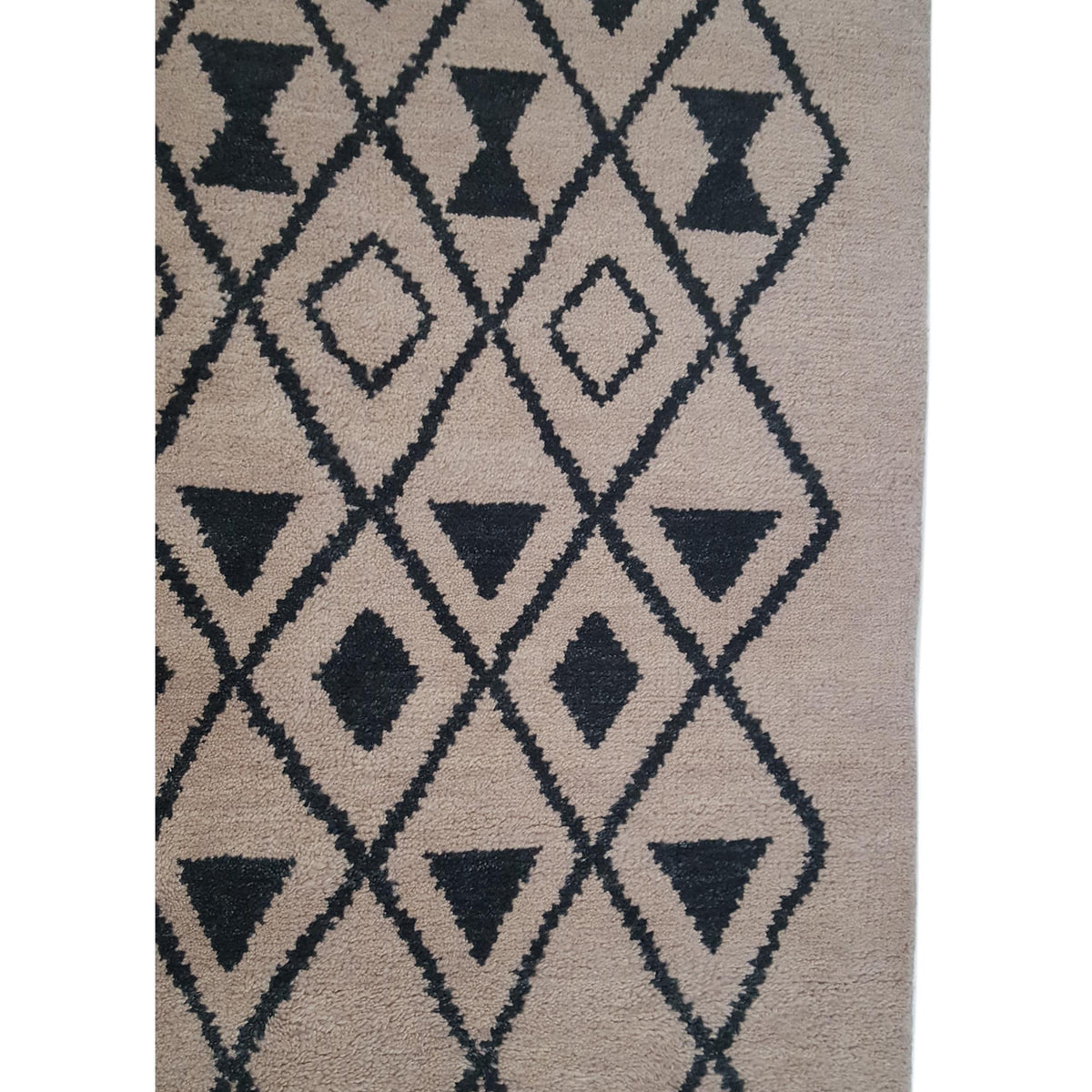 Pacific Moroccan I 39782 Camel Black Transitional Hand Knotted Rug