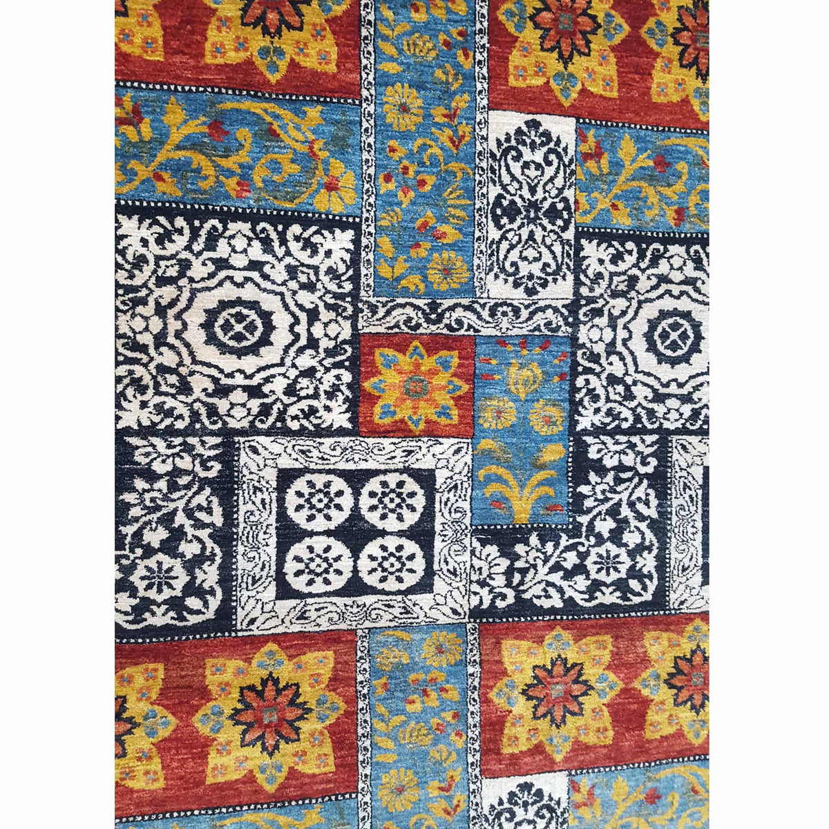Pacific Maharaja 39826 Black Multi Traditional Hand Knotted Rug