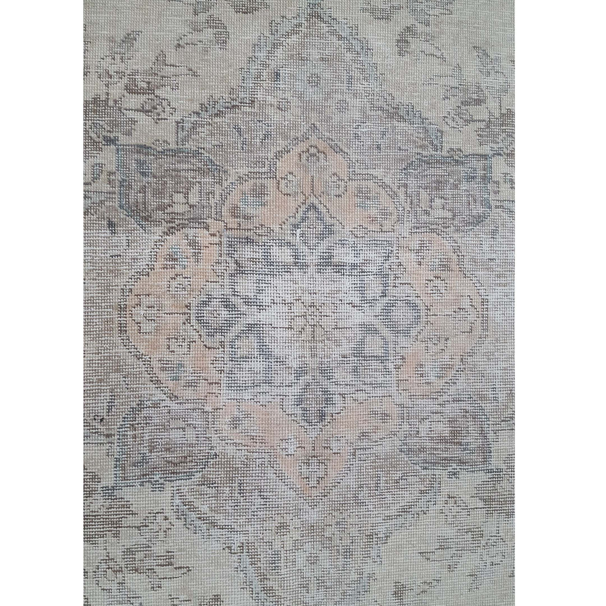 Pacific Vintage 40515 Ivory Ivory Vintage Hand Knotted Rug