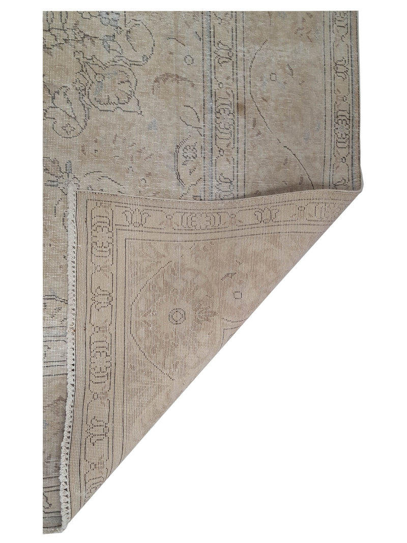 Pacific Vintage 40543 Ivory Ivory Vintage Hand Knotted Rug