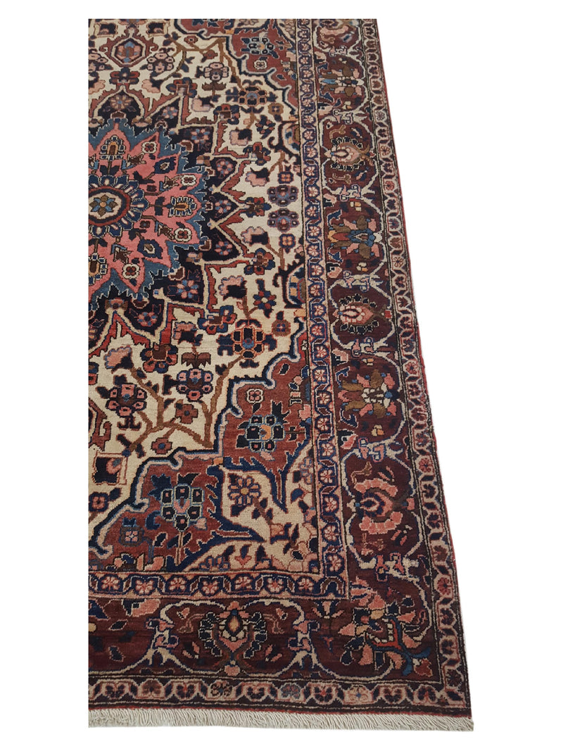 Fasa Antique Bakhtiyari 40584 Ivory Rust Traditional Antique Rug