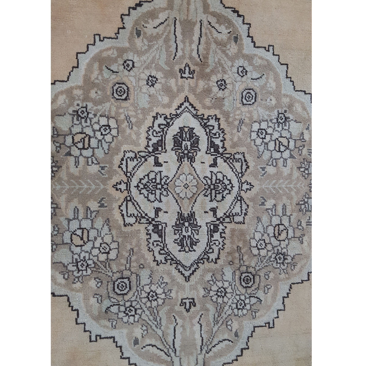 Pacific Vintage 40604 Cream Lt.Brown Vintage Hand Knotted Rug