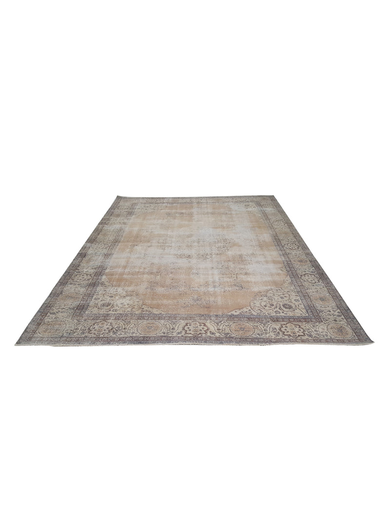 Pacific Vintage 40647 Camel Ivory Vintage Hand Knotted Rug
