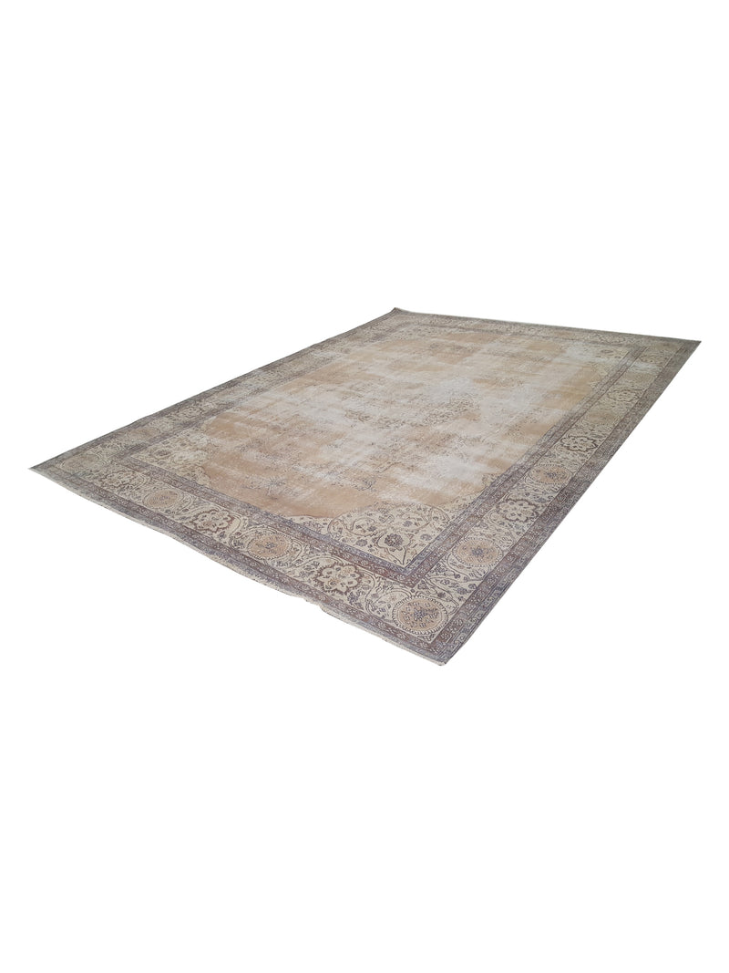 Pacific Vintage 40647 Camel Ivory Vintage Hand Knotted Rug