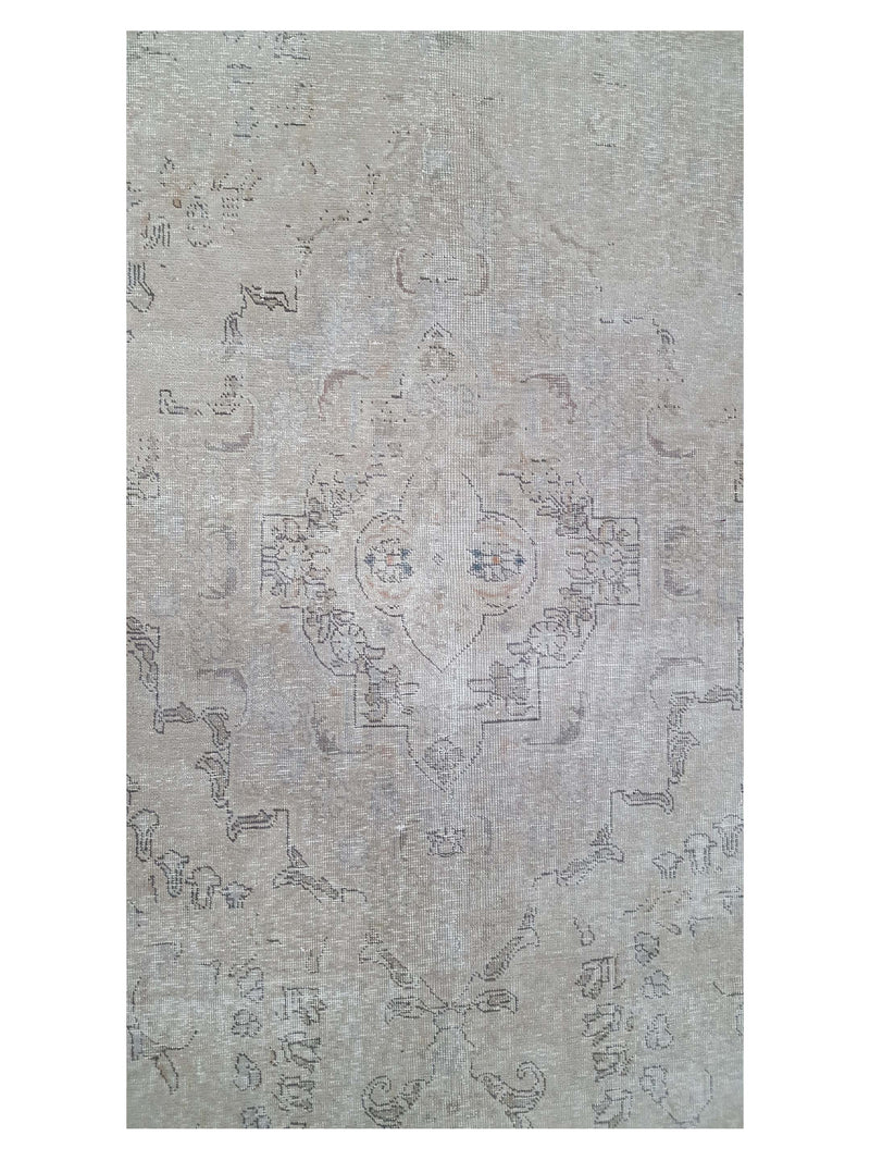 Pacific Vintage 41020 Ivory Ivory Vintage Hand Knotted Rug