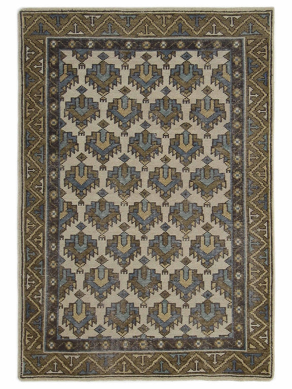 Pacific Caucasian  Ivory Multi Traditional