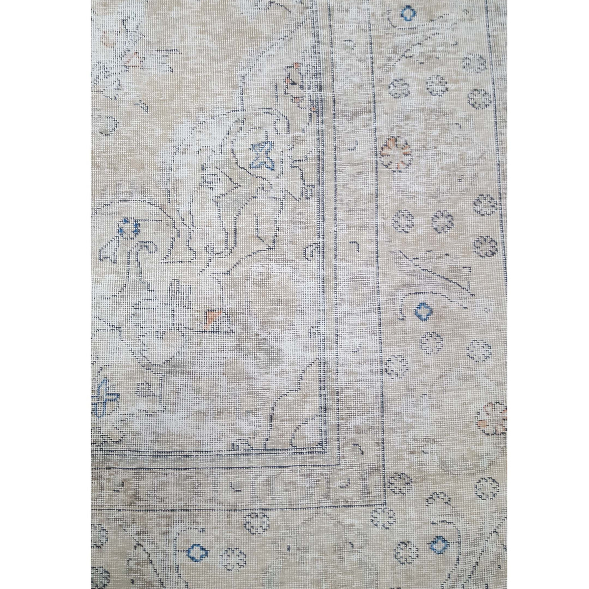Pacific Vintage 41638 Ivory Ivory Vintage Hand Knotted Rug