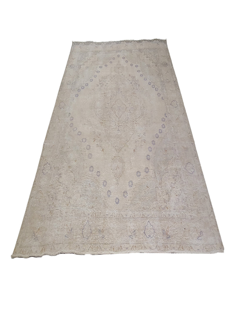 Pacific Vintage 41642 Ivory Ivory Vintage Hand Knotted Rug