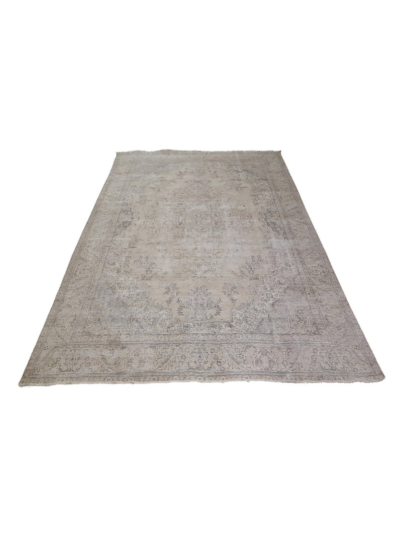 Pacific Vintage 41644 Ivory Ivory Vintage Hand Knotted Rug