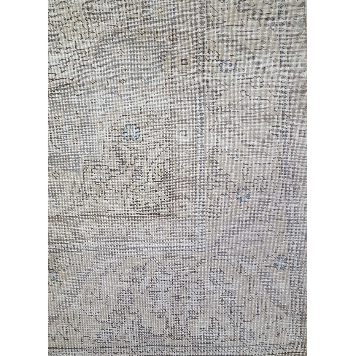 Pacific Vintage 41644 Ivory Ivory Vintage Hand Knotted Rug