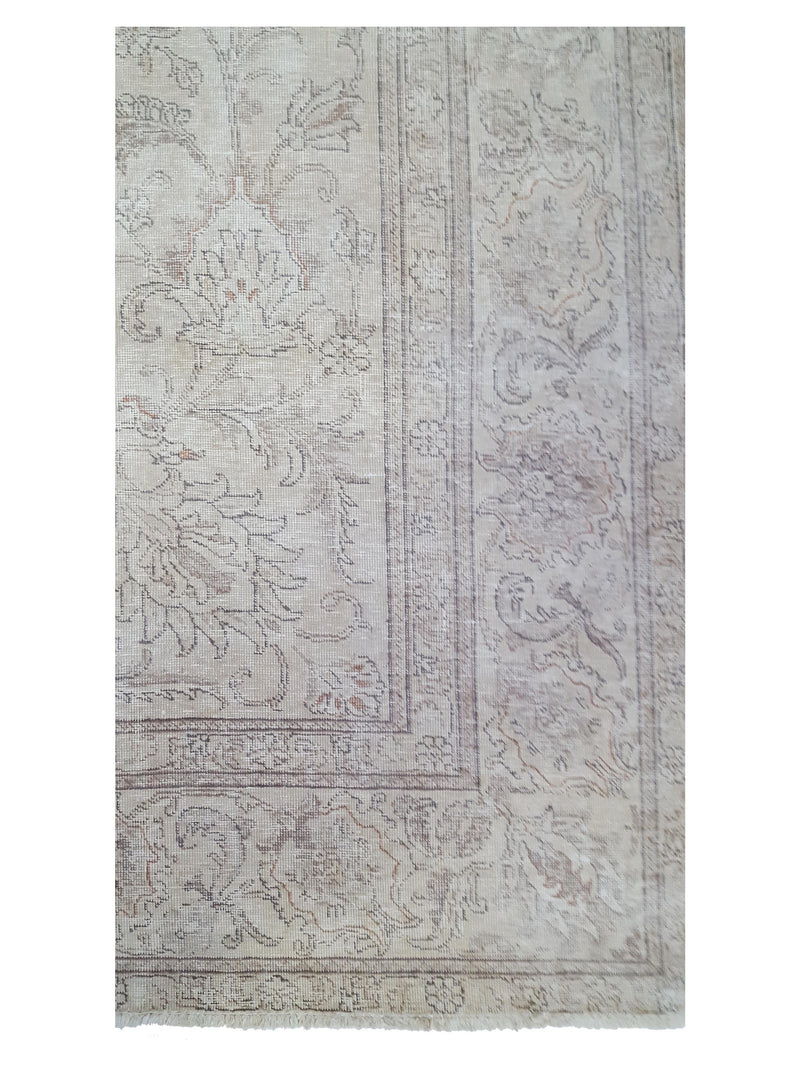 Pacific Vintage 41646 Ivory Ivory Vintage Hand Knotted Rug