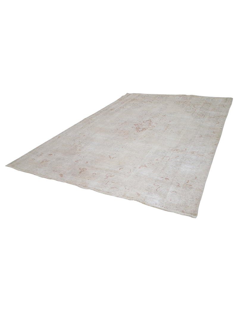 Pacific Vintage 42049 Ivory Ivory Vintage Hand Knotted Rug