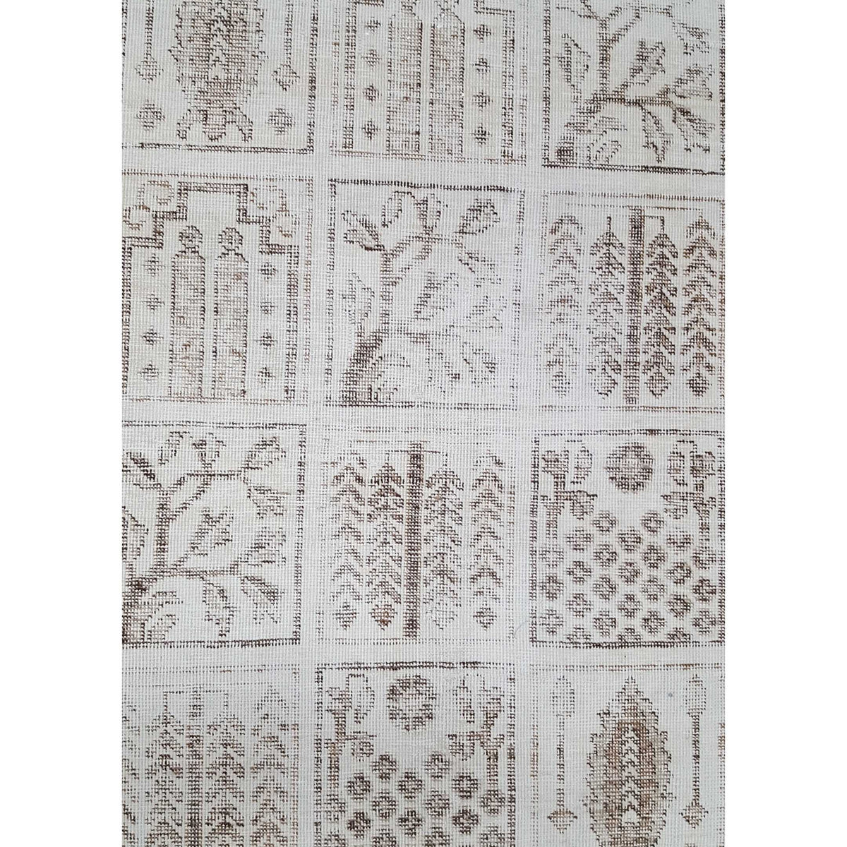 Pacific Vintage 42090 Ivory Ivory Vintage Hand Knotted Rug