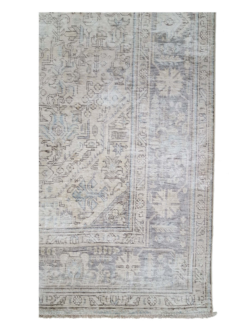 Pacific Vintage 42095 Ivory Ivory Vintage Hand Knotted Rug