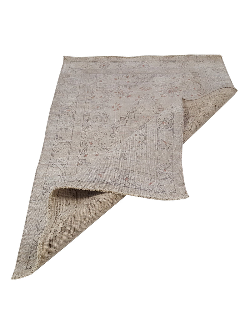 Pacific Vintage 42109 Ivory Ivory Vintage Hand Knotted Rug