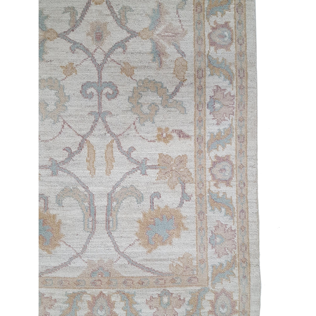 Pacific Ziegler 42194 Ivory Ivory Transitional Hand Knotted Rug