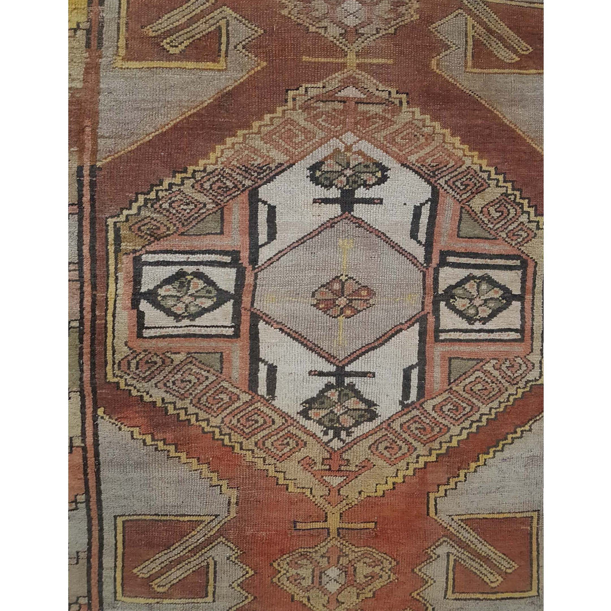 Pacific Anatolian 42264 Coral Multi Traditional Hand Knotted Rug