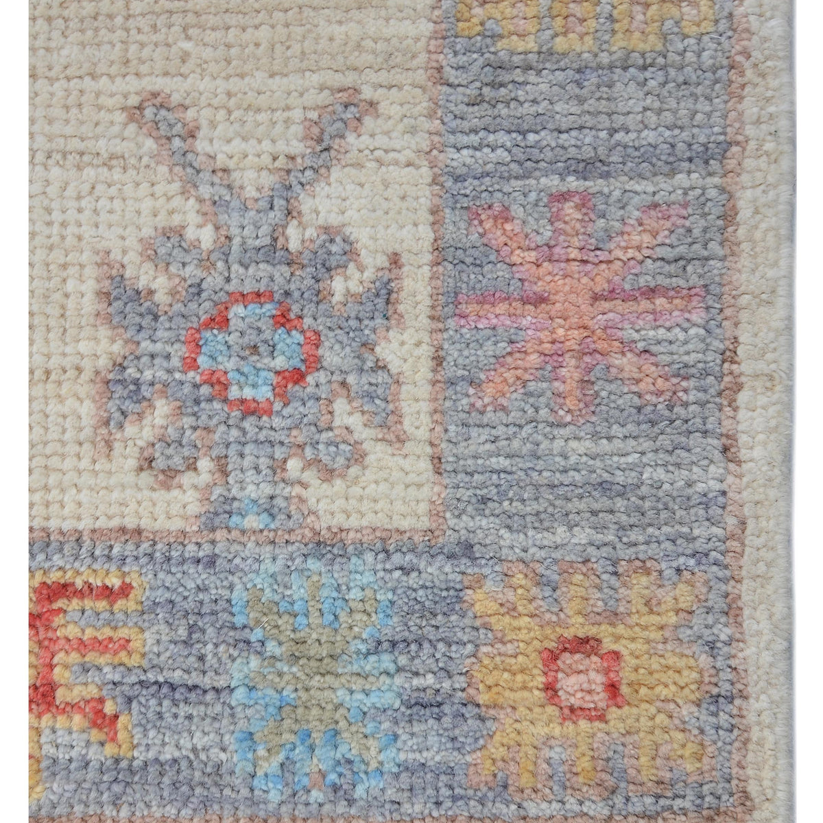 Pacific Ushak Wool Weft 42439 Ivory Grey Transitional Hand Knotted Rug