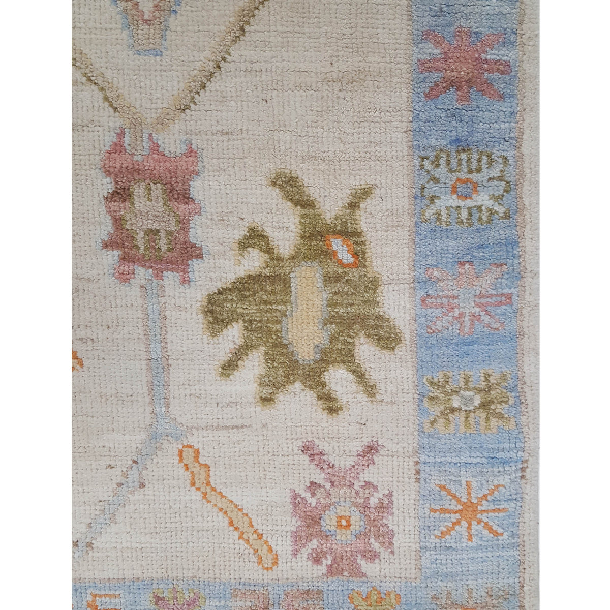 Pacific Ushak Wool Weft 42556 Ivory Lt.Blue Transitional Hand Knotted Rug