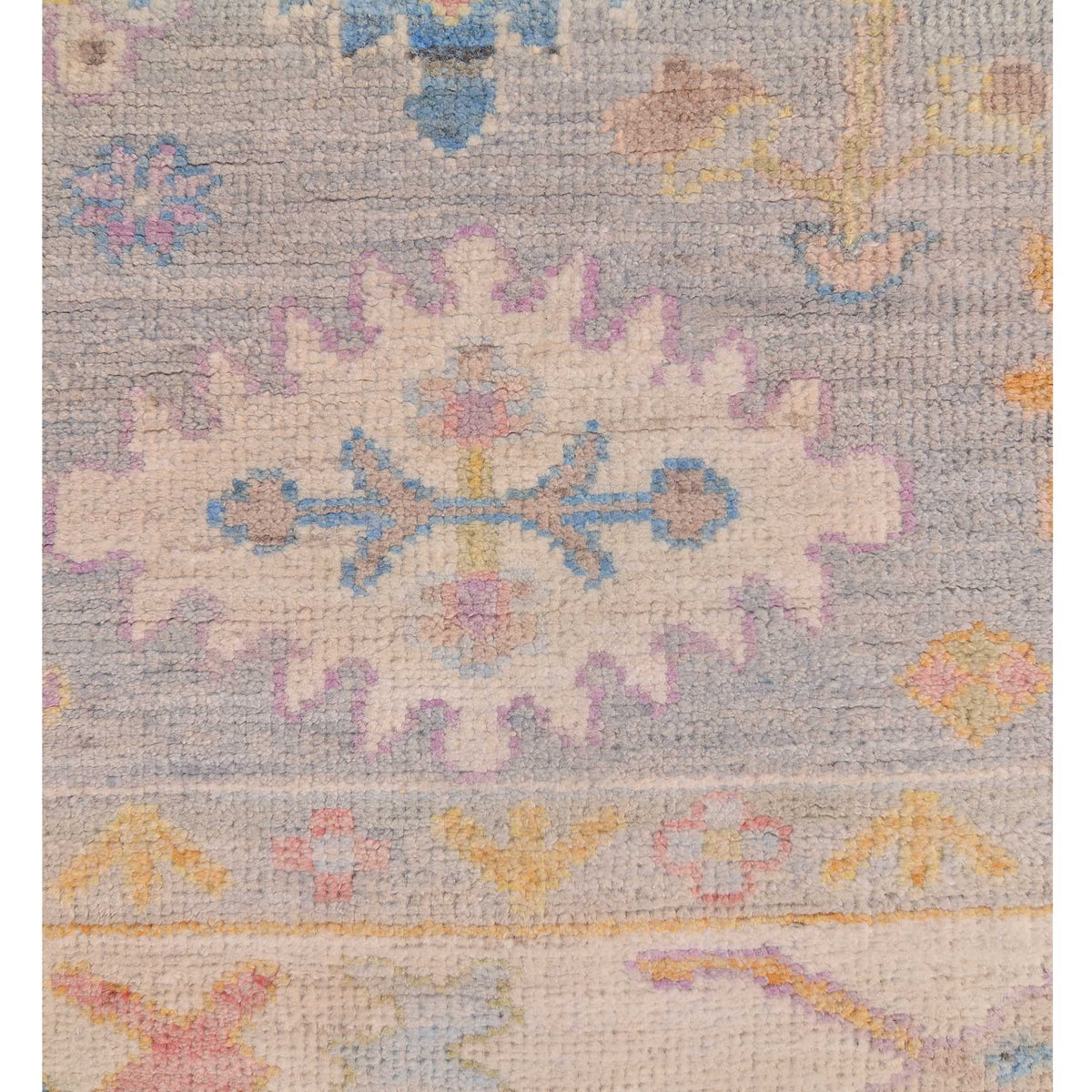 Pacific Ushak Wool Weft 42594 Lt.Grey Ivory Transitional Hand Knotted Rug